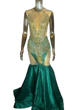Emerald Green Embellished Mermaid Gown Prom